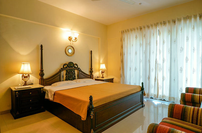 Holiday Homes in Lavasa - Prince Room